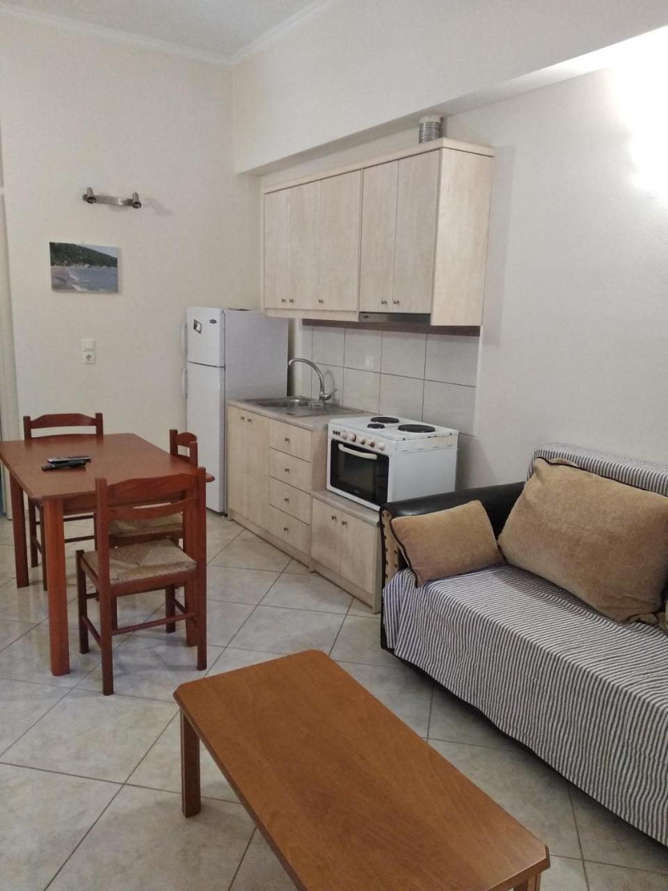 Thea Hotel Paralia Kimis Exterior photo